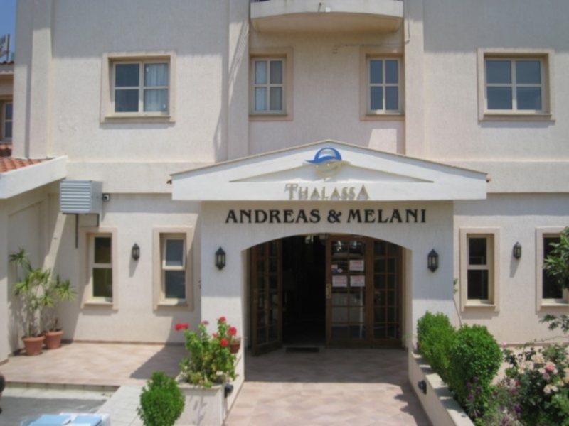 Andreas & Melanie Beach Hotel กอเวอร์เนอร์สบีช ภายนอก รูปภาพ